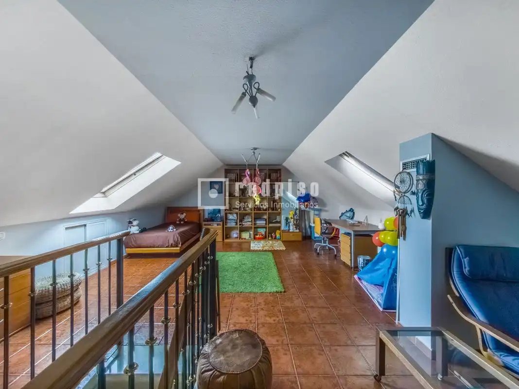 Casa o chalet en venta en Alcorcón con Calefacción, Terraza y Trastero