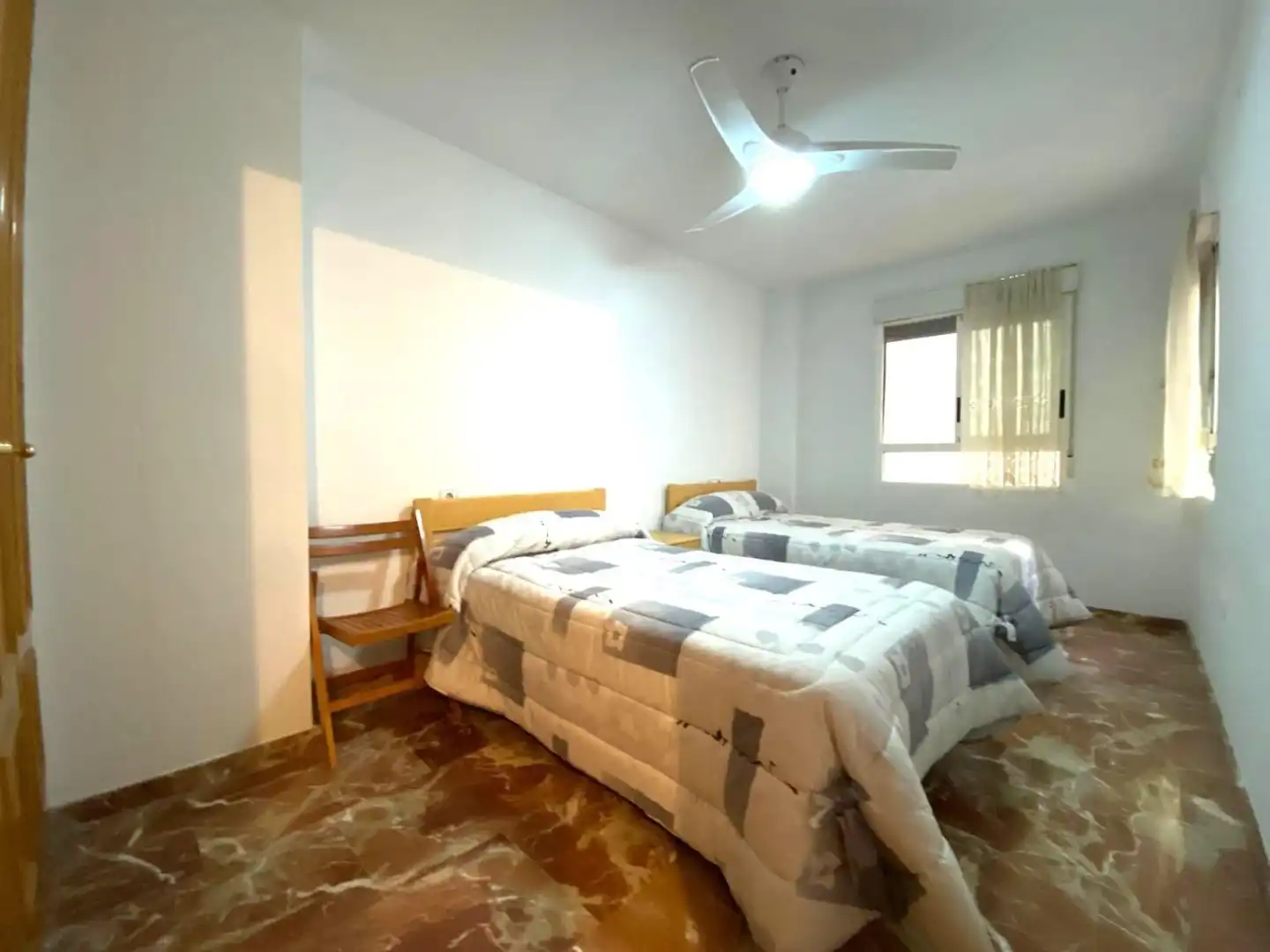 Habitación de Apartamento en venta en Alicante / Alacant con Aire acondicionado y Calefacción