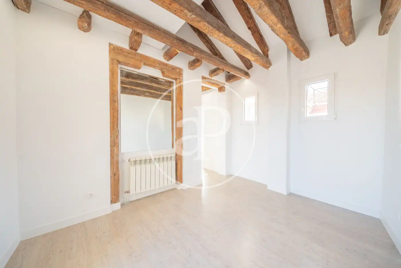 Sala d'estar de Àtic de lloguer en Madrid amb Aire condicionat, Calefacció i Terrassa