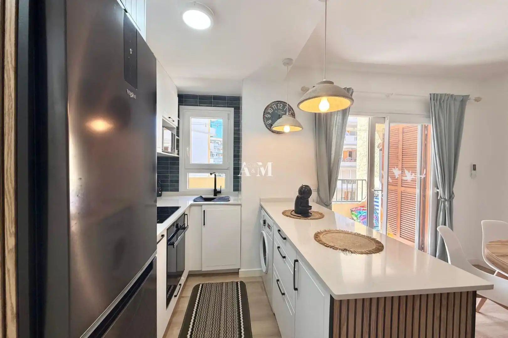 Cuina de Apartament de lloguer en Torrevieja amb Aire condicionat, Calefacció i Parquet