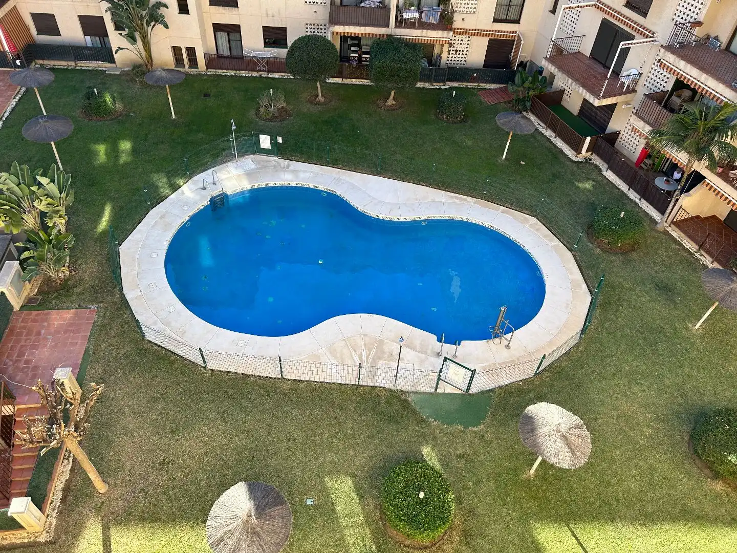 Swimming pool of Study for sale in San Luis de Sabinillas