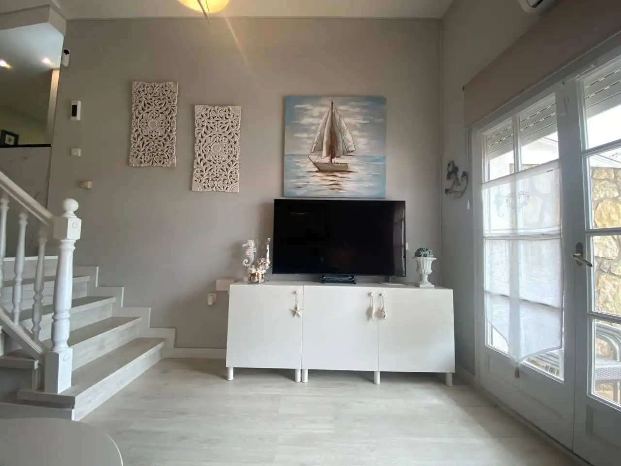 Sala de estar de Casa adosada en venta en Mont-roig del Camp con Aire acondicionado, Parquet y Terraza
