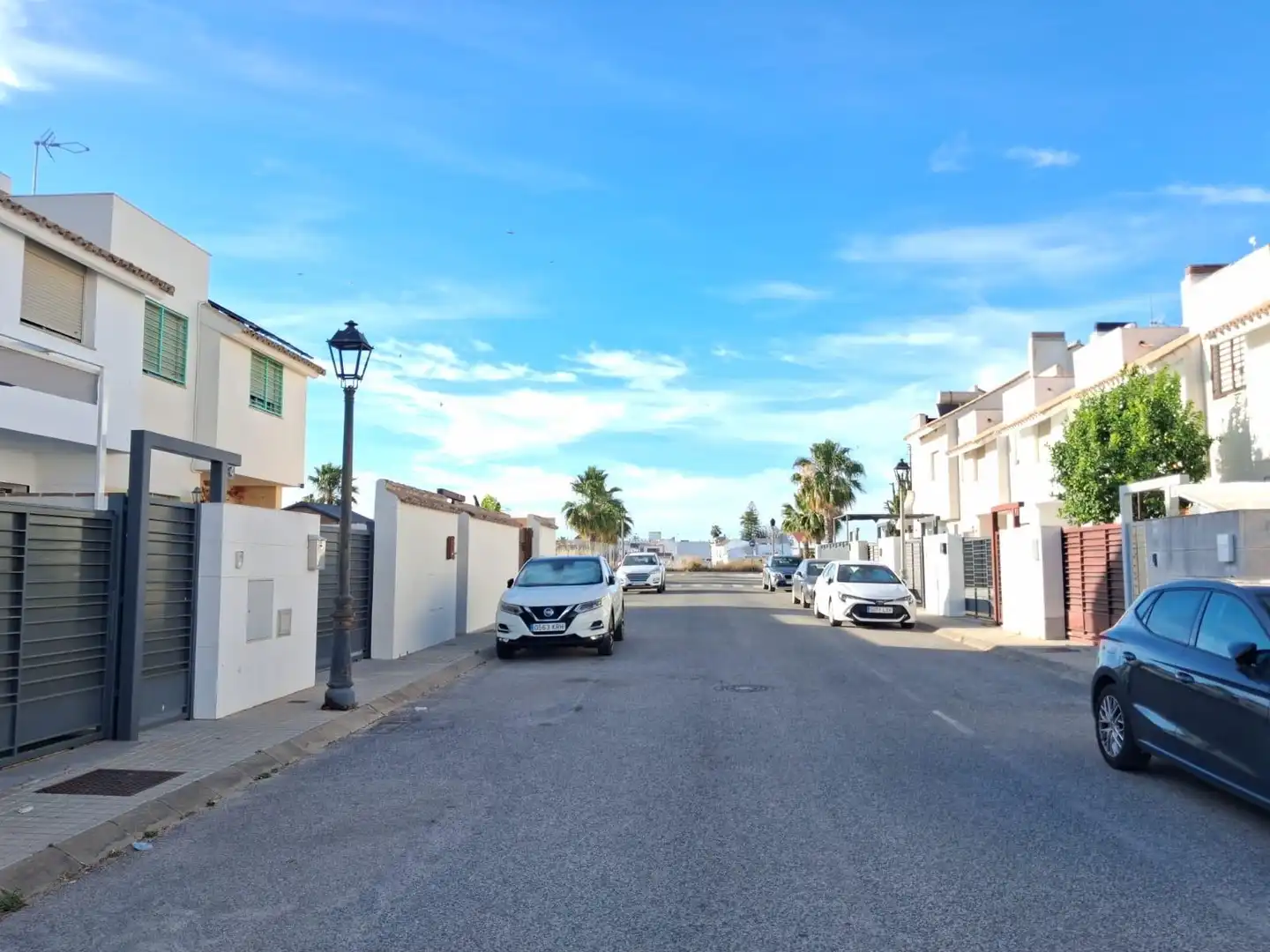 Exterior view of Detached homes for sale in Villanueva del Ariscal  with Private garden
