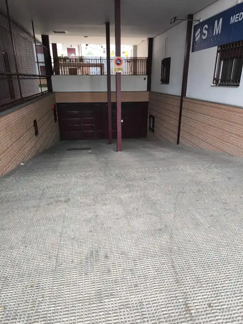 Aparcament de Pis en venda en Villacarrillo, Jaén