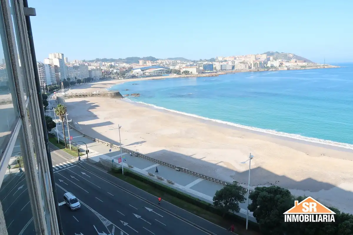 Exterior view of Flat for rent in A Coruña Capital   with Heating and Oven