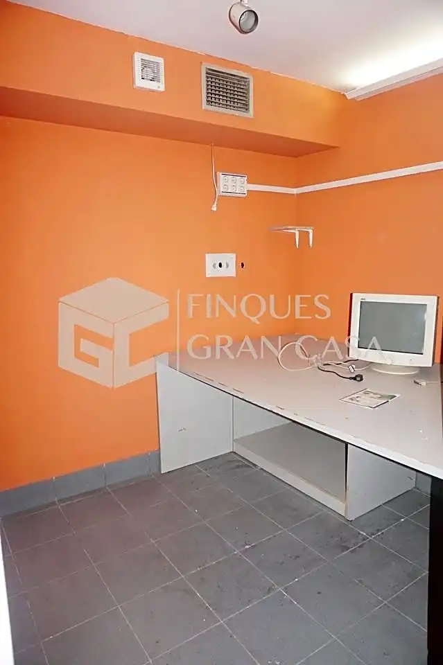 Local comercial en venda a Maria Palau, imagen 18