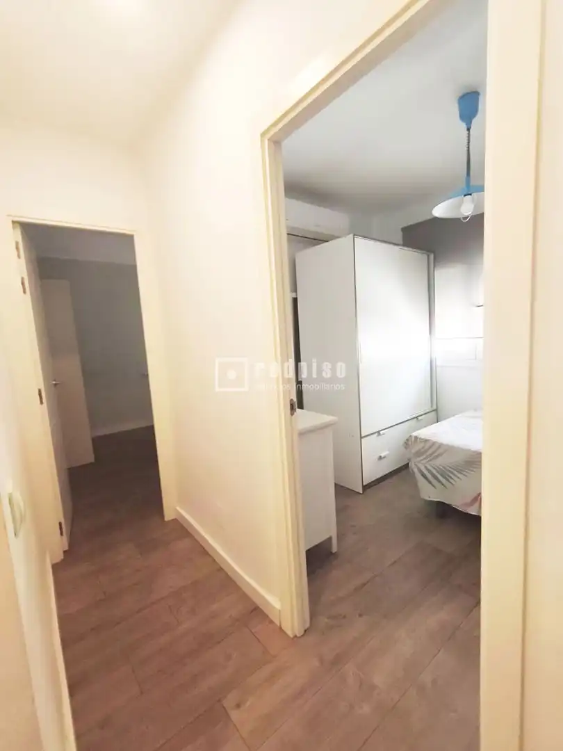 Schlafzimmer von Wohnung zur Miete in Málaga mit Klimaanlage und Parkett