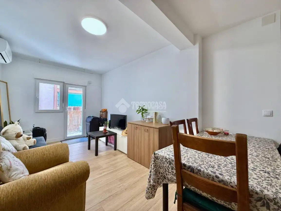 Living room of Flat for sale in Alcalá de Henares  with Air Conditioner and Terrace