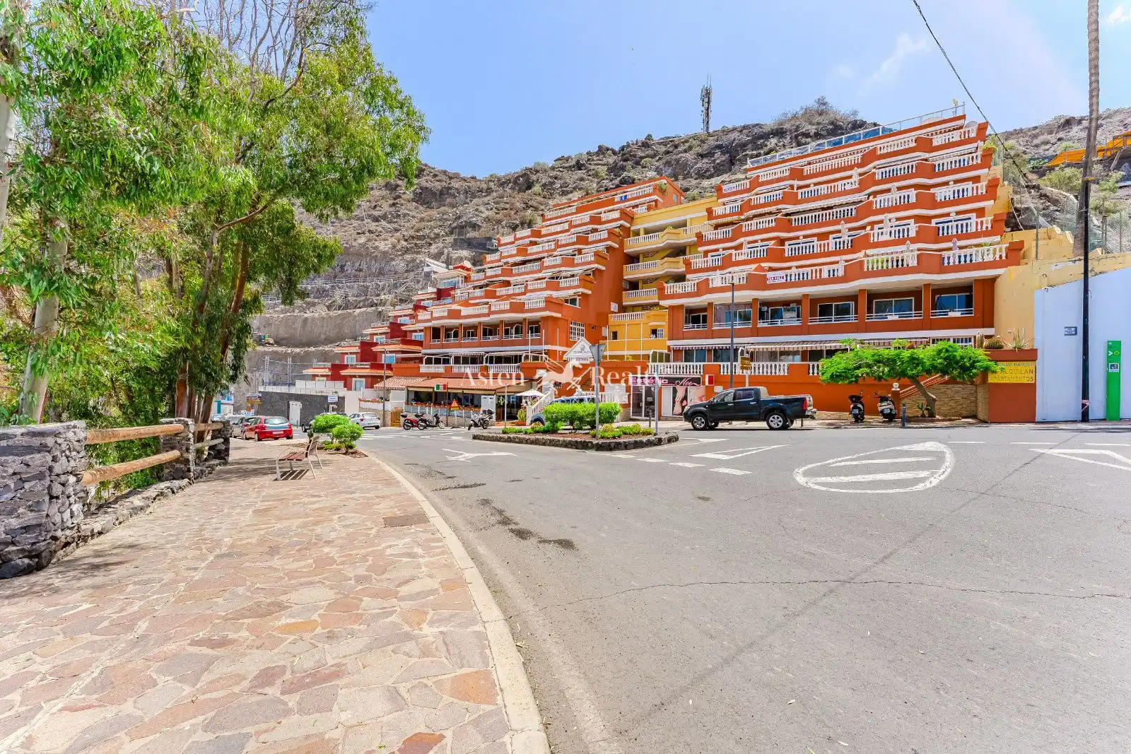 Vista exterior de Local en venta en Santiago del Teide