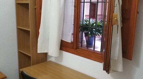 Foto 3 de Apartamento de alquiler en Calle Arriola, Centro - Sagrario, Granada Capital