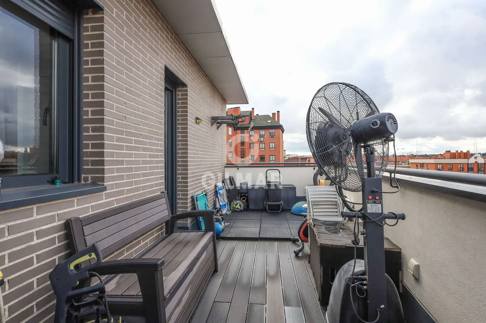Terraza de Ático en venta en Madrid con Calefacción, Jardín privado y Trastero