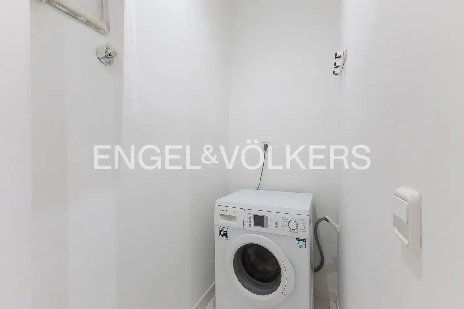 Kitchen of Flat for rent in Valencia  with Air Conditioner, Heating and Parquet flooring