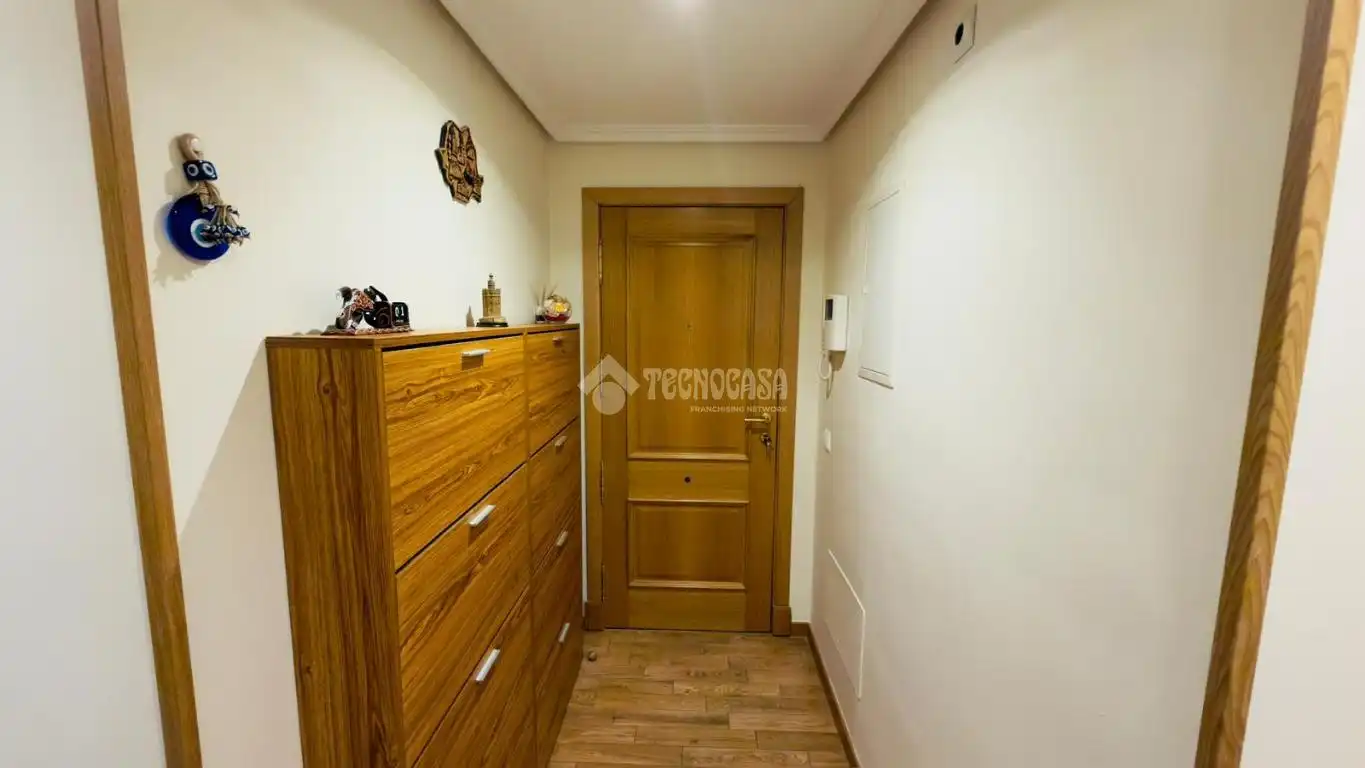 Wohnung zum Verkauf in Seseña mit Heizung, Terrasse und Balkon