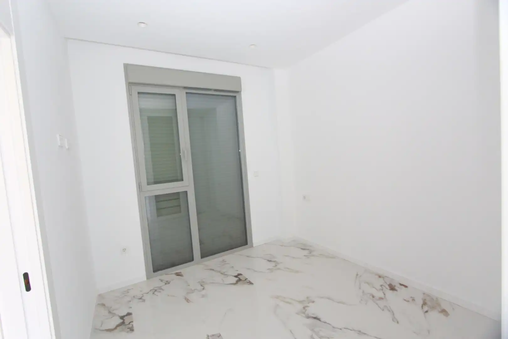 Wohnungen zum Verkauf in Villajoyosa / La Vila Joiosa mit Klimaanlage, Privatgarten und Terrasse