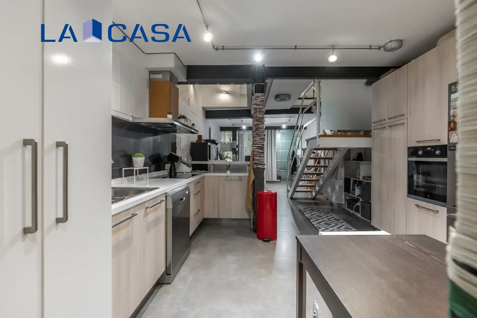 Küche von Maisonette zum Verkauf in Madrid mit Klimaanlage, Heizung und Terrasse