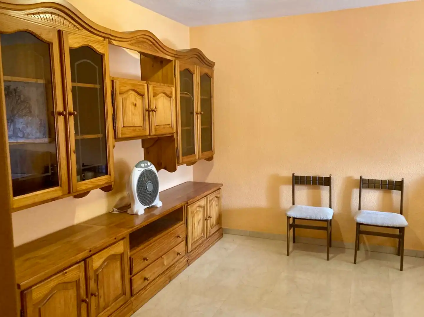 Living room of Flat for rent in Granada  with Furnished, Oven and Washing machine