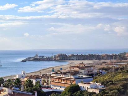 Vista exterior de Casa adosada en venda en Sotogrande amb Calefacció, Terrassa i Balcó