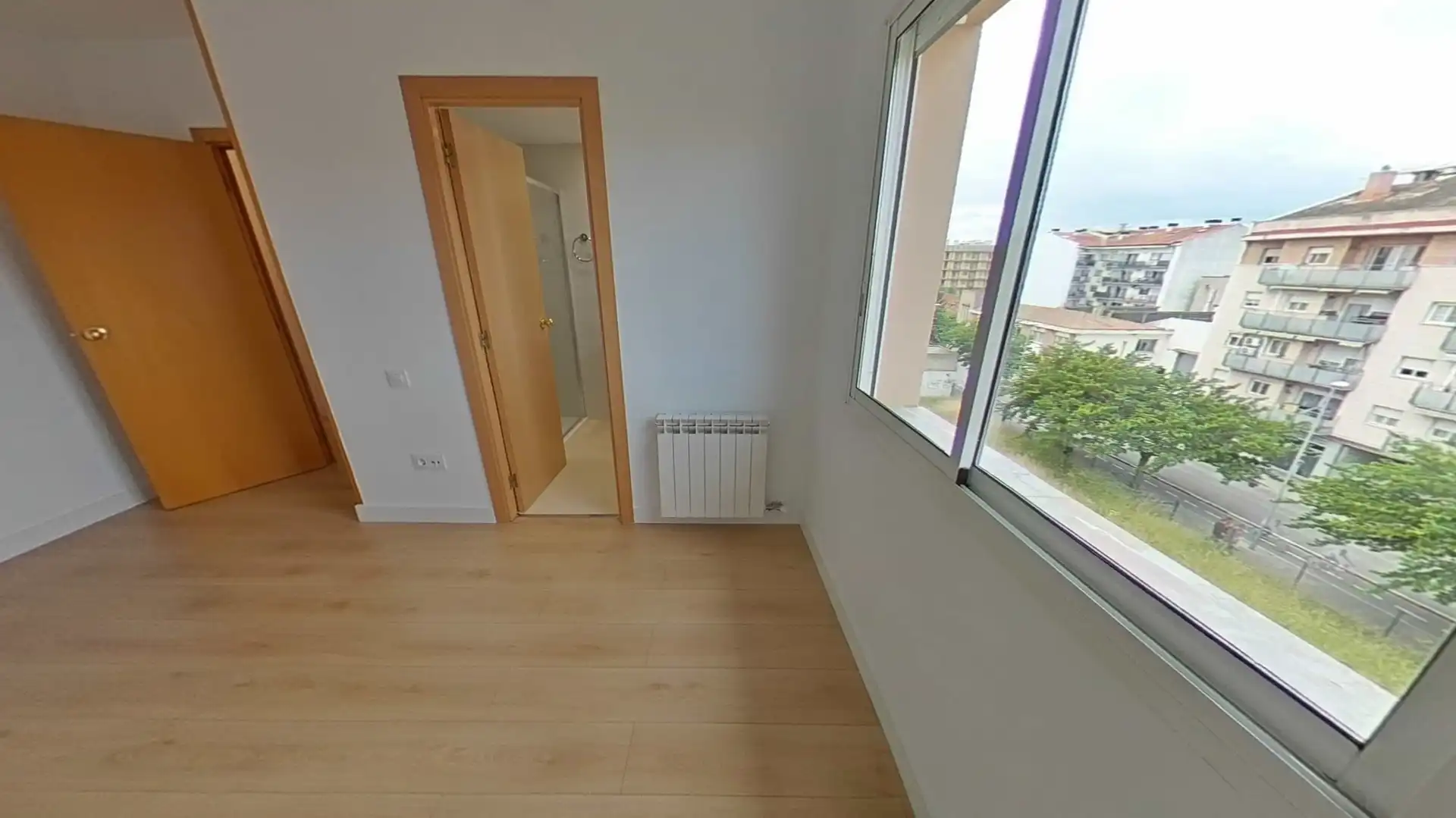 Habitación de Piso en venta en Girona con Calefacción y Parquet