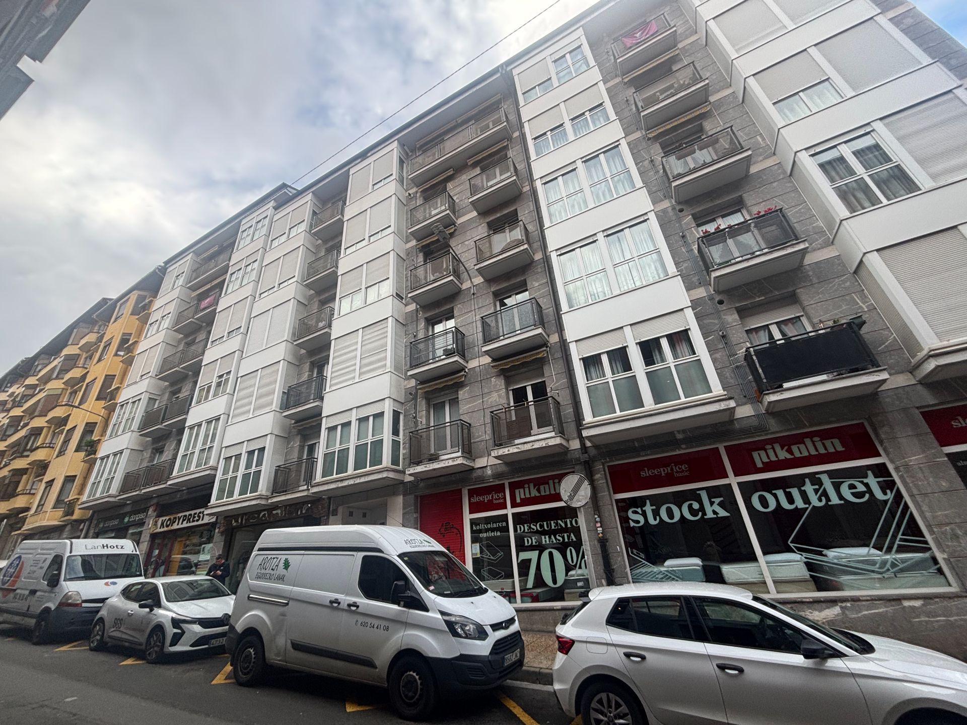 Pis en venda a Isasi kalea