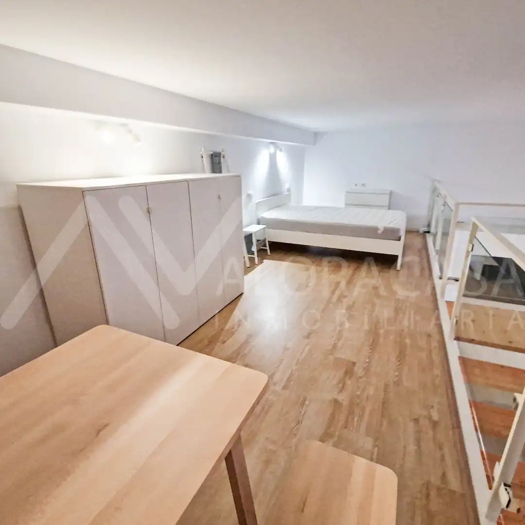 Flat for rent in Parque Ayala - Jardín de la Abadía - Huelín