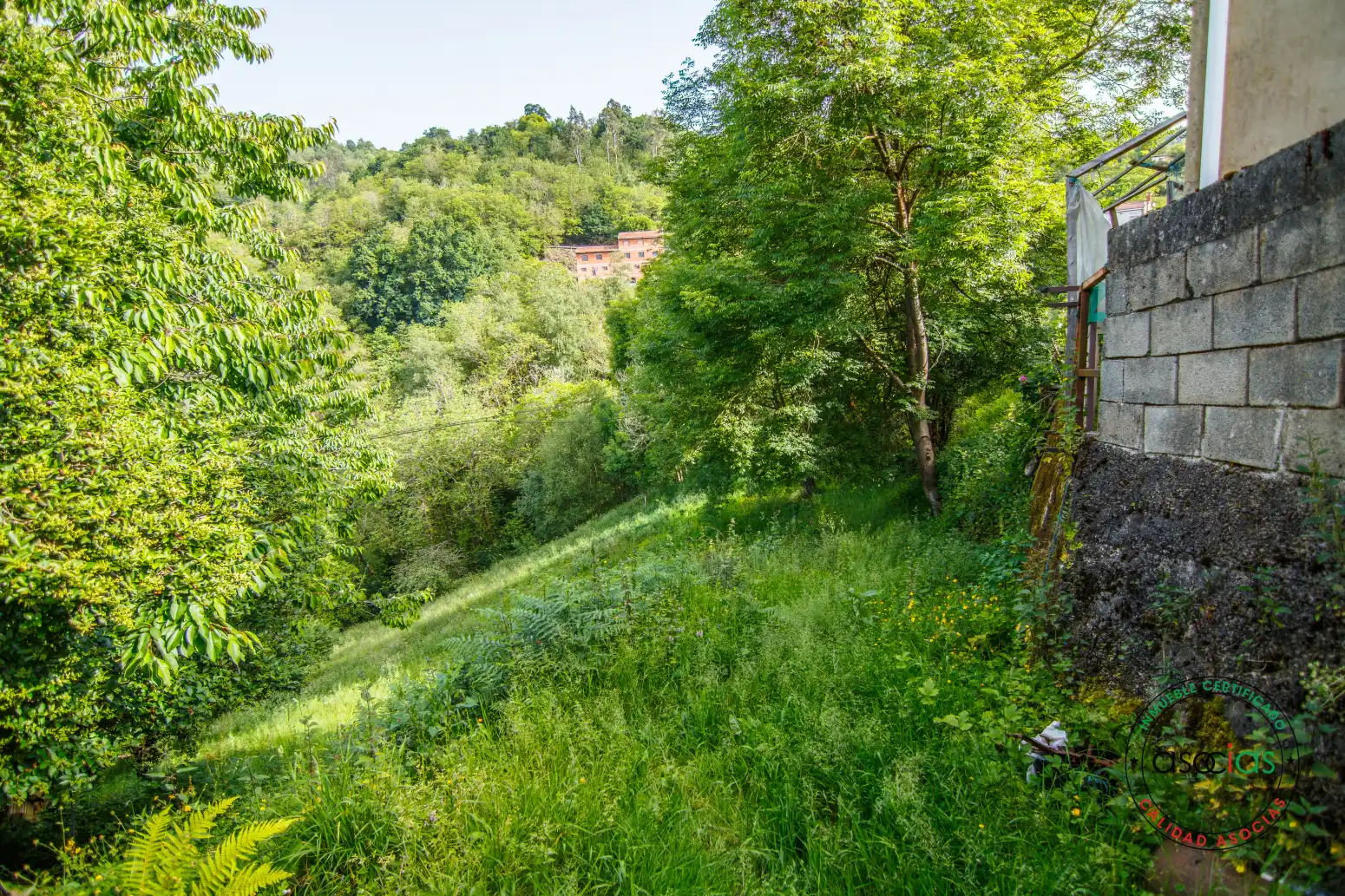 Casa o xalet en venda en San Martín del Rey Aurelio amb Calefacció, Jardí privat i Terrassa