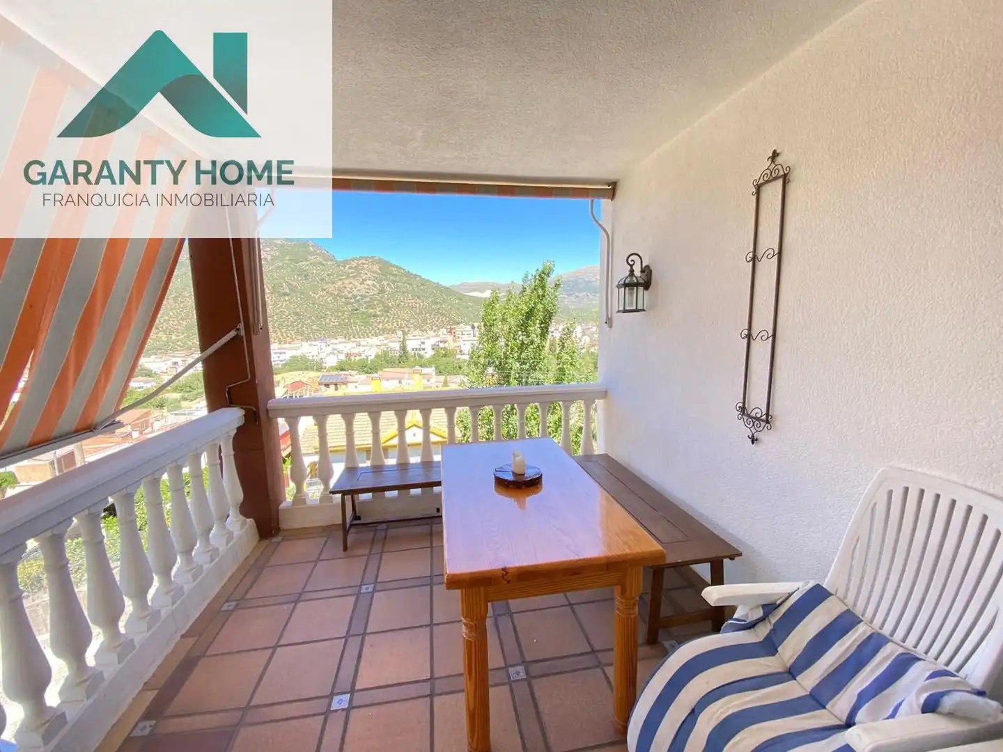 Vista exterior de Casa o chalet en venta en Valdepeñas de Jaén con Aire acondicionado, Calefacción y Jardín privado