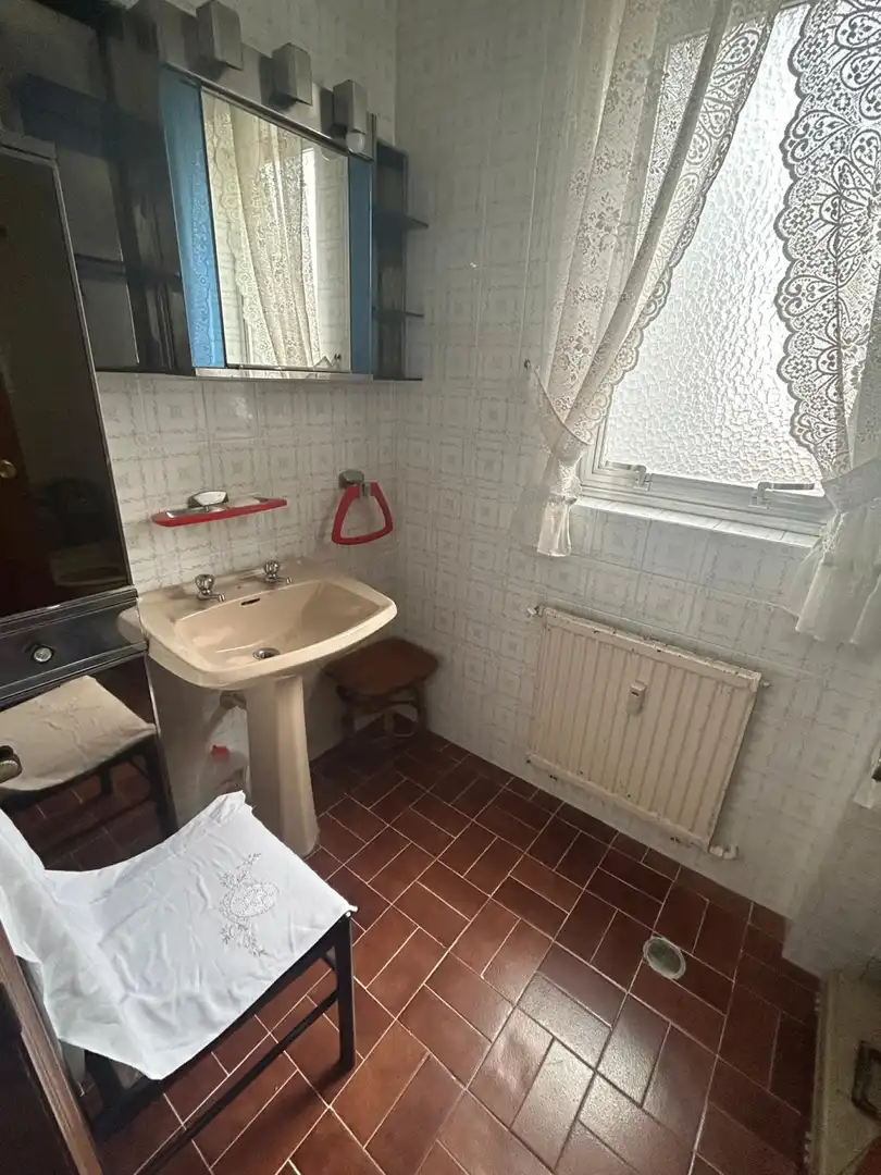 Bathroom of Flat for rent in Torrelavega   with Heating, Parquet flooring and Furnished
