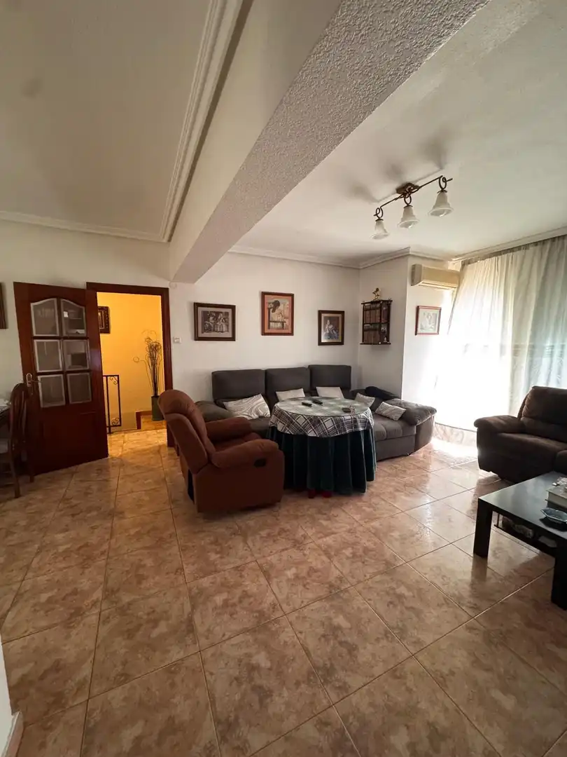 Sala d'estar de Pis en venda en Mérida amb Aire condicionat, Terrassa i Traster