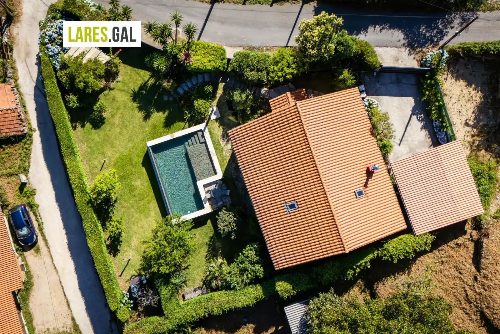 Vista exterior de Casa o xalet en venda en Moaña amb Calefacció, Piscina i Moblat