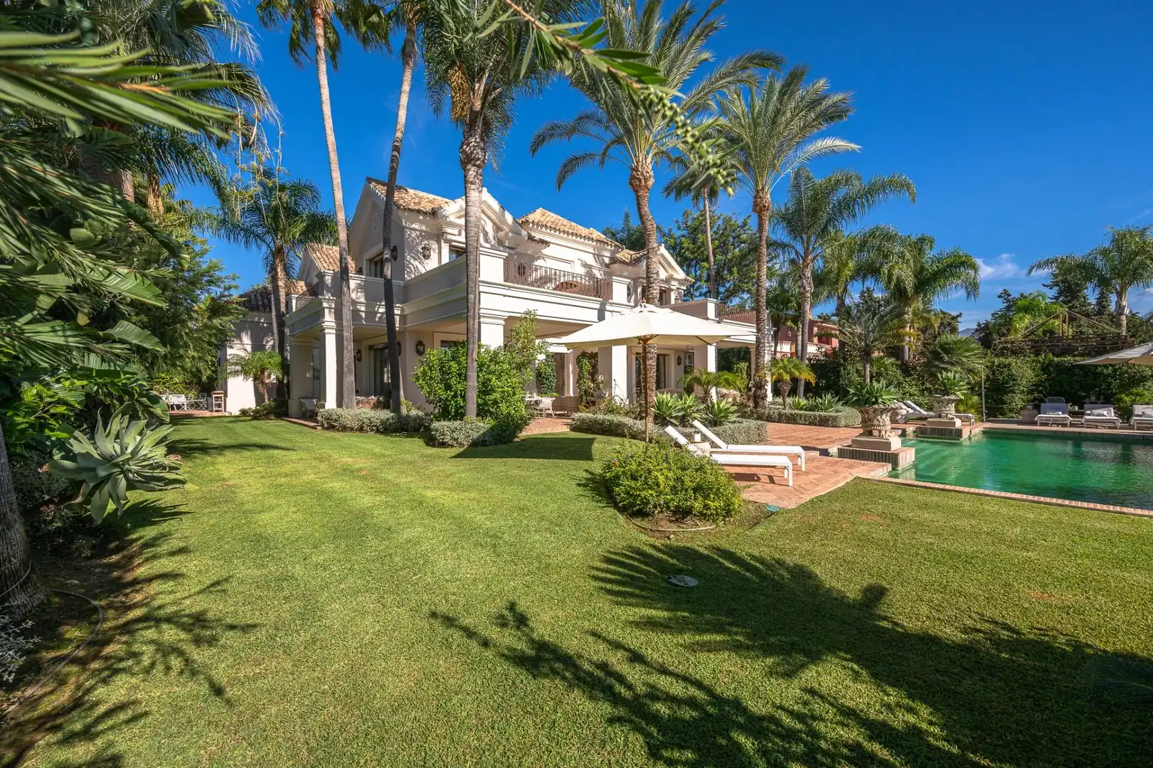 Chalet con terraza en venta en 16 (UR GUADALMINA BAJA), imagen 4
