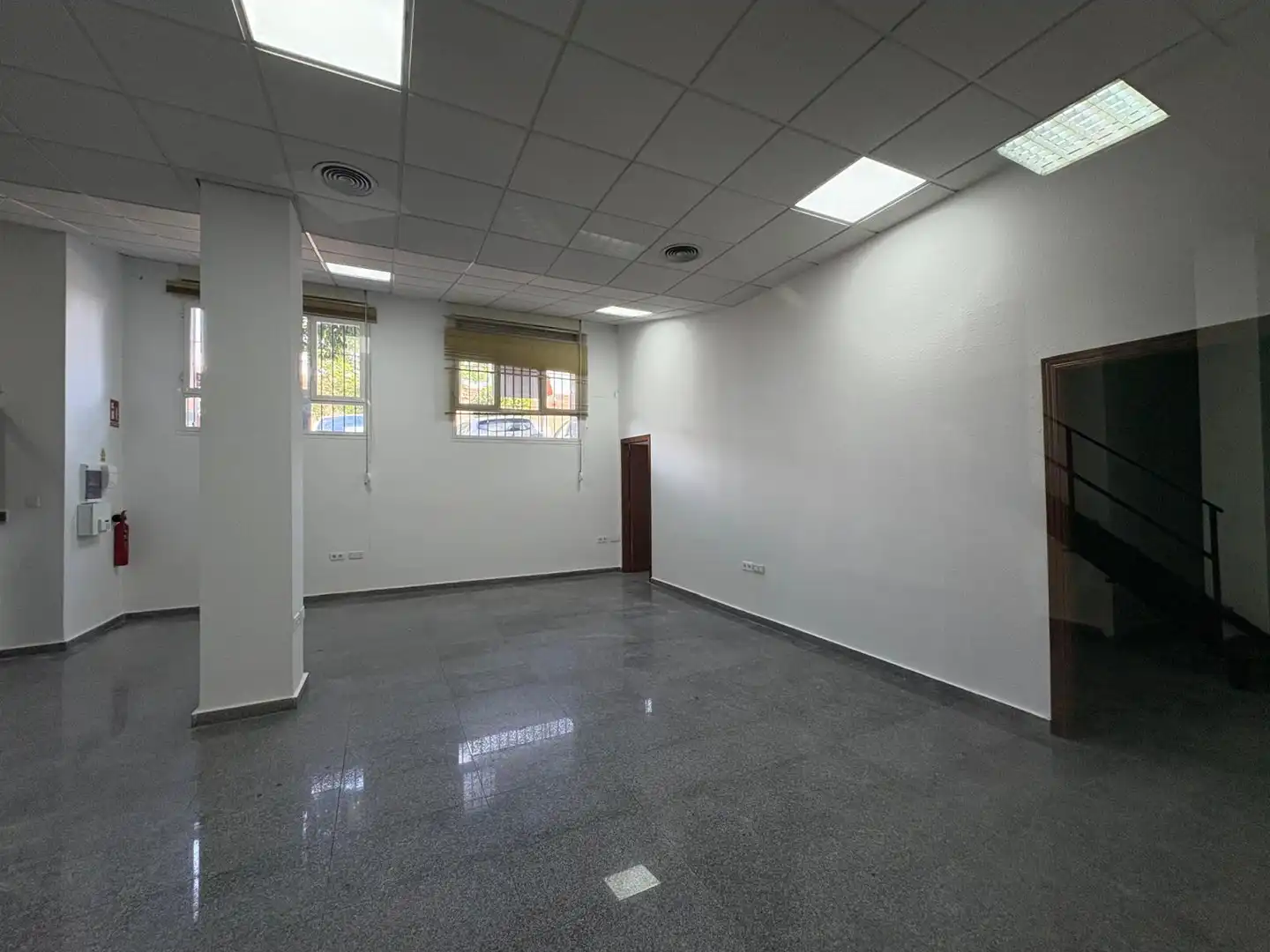 Local de lloguer en Mérida amb Aire condicionat