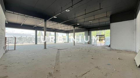 Foto 4 von Fabrikhallen zur Miete in Barri dels Escriptors, Salt