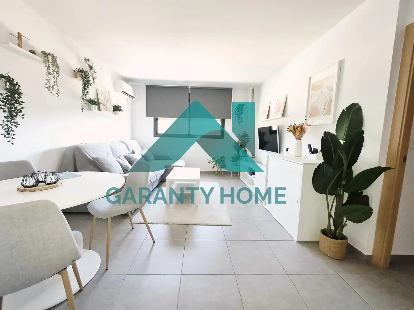 Living room of Flat for sale in Cáceres  with Air Conditioner and Terrace