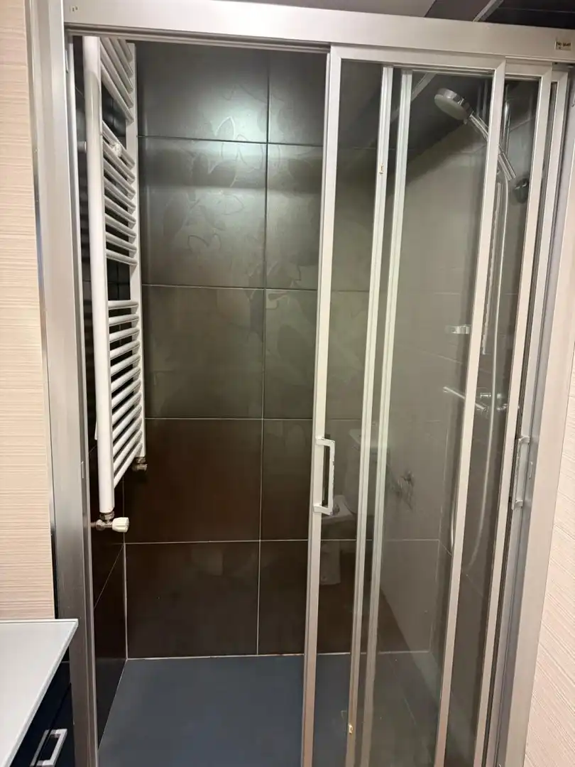 Bany de Estudi de lloguer en Moratalaz