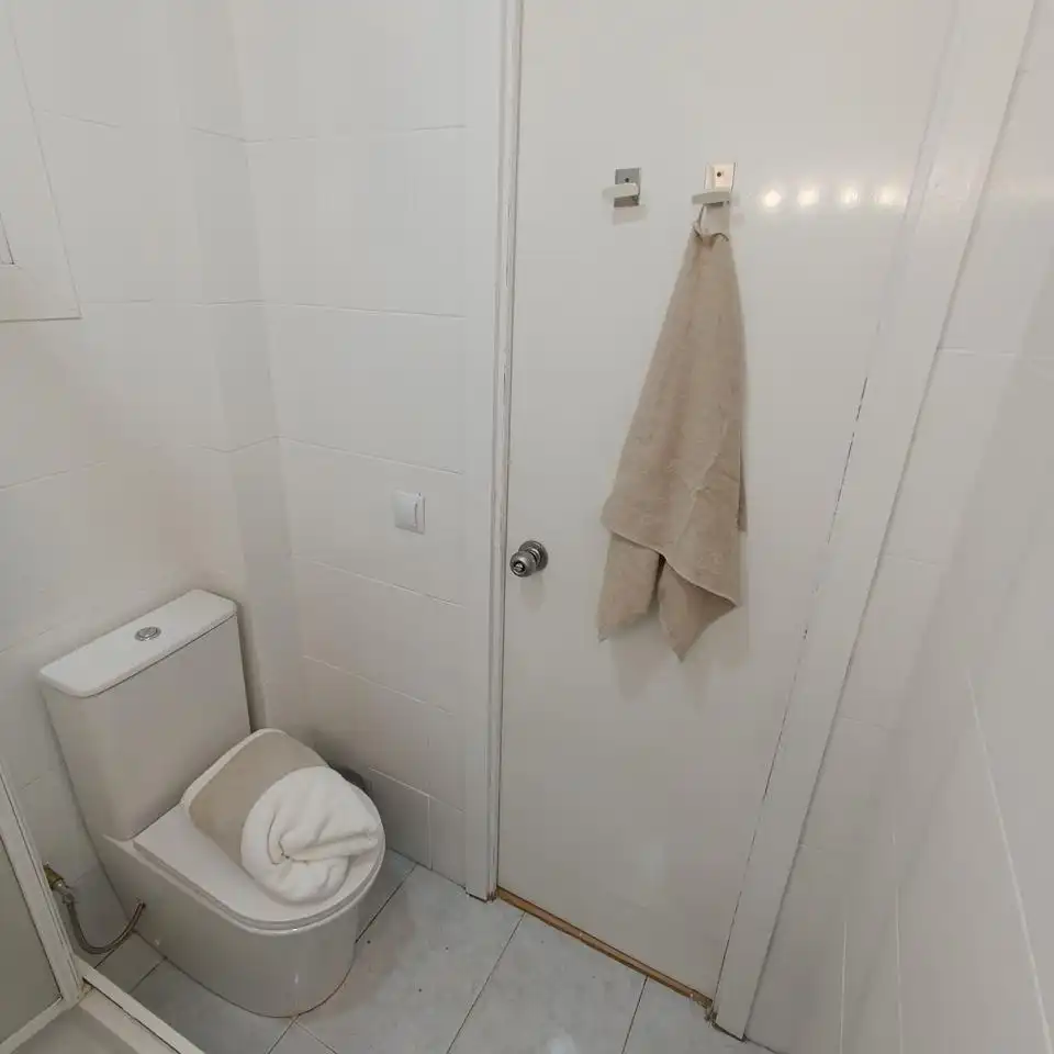 Baño de Piso en venta en Barcelona con Parquet, Trastero y Amueblado