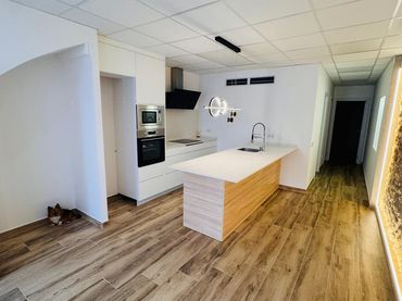 Bajo en venta en Carrer de la Mare de Déu 32