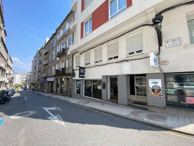 Local comercial en Alquiler en Rúa do Progreso en Centro - Areal
