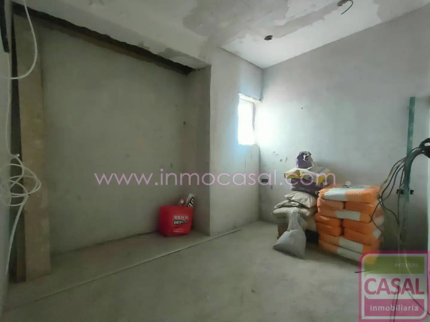 Wohnung zum Verkauf in Avilés mit Heizung