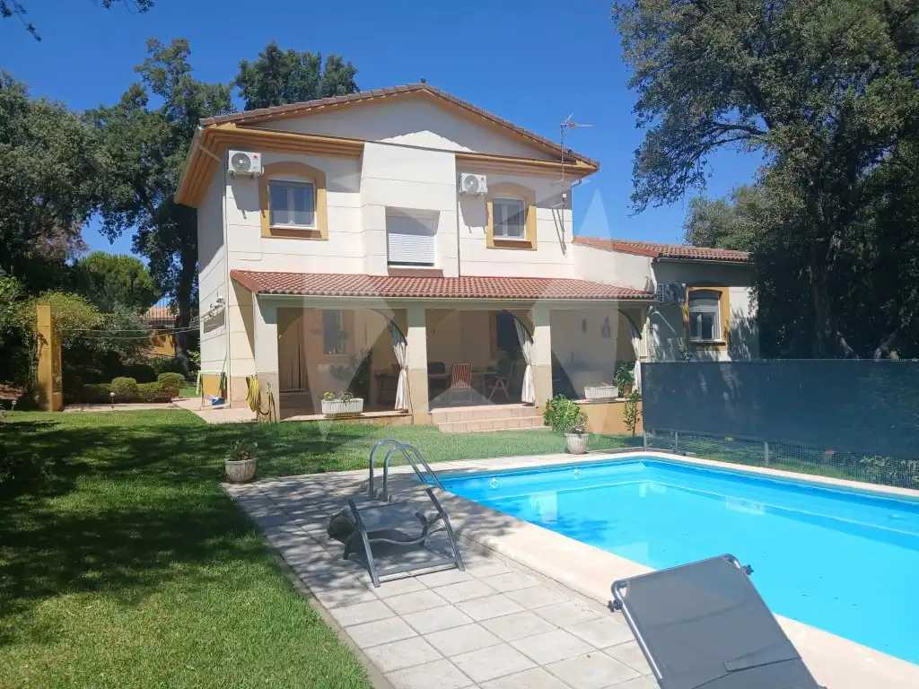 Villa avec piscine à vendre à Calle Alcor De Santa Ana Y Donn