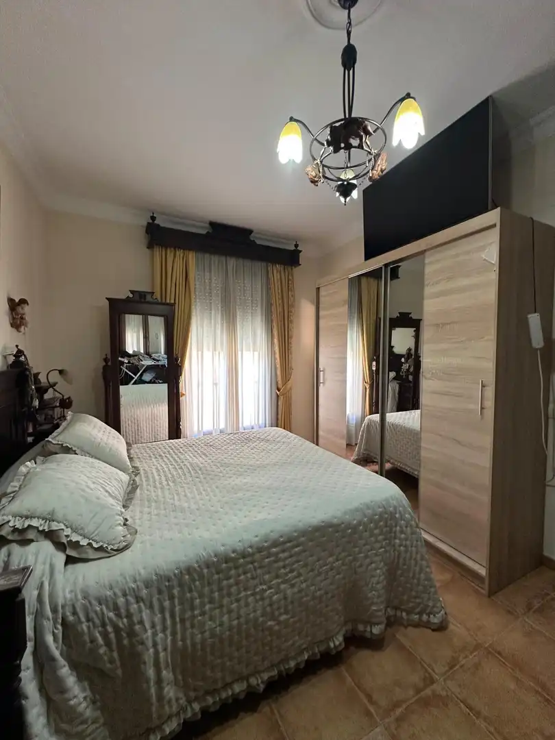 Dormitori de Casa o xalet en venda en Marchena