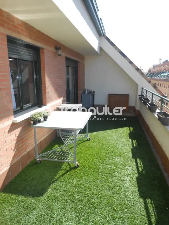 Terraza de Dúplex en venta en Alcalá de Henares con Terraza, Trastero y Amueblado