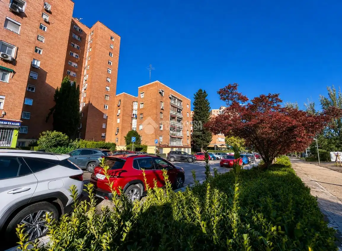 Außenansicht von Wohnung zum Verkauf in Madrid mit Heizung und Terrasse