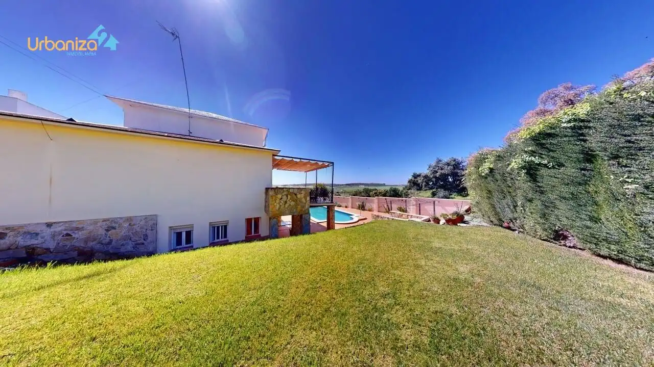 Jardín de Casa o chalet en venta en Badajoz con Aire acondicionado, Calefacción y Jardín privado
