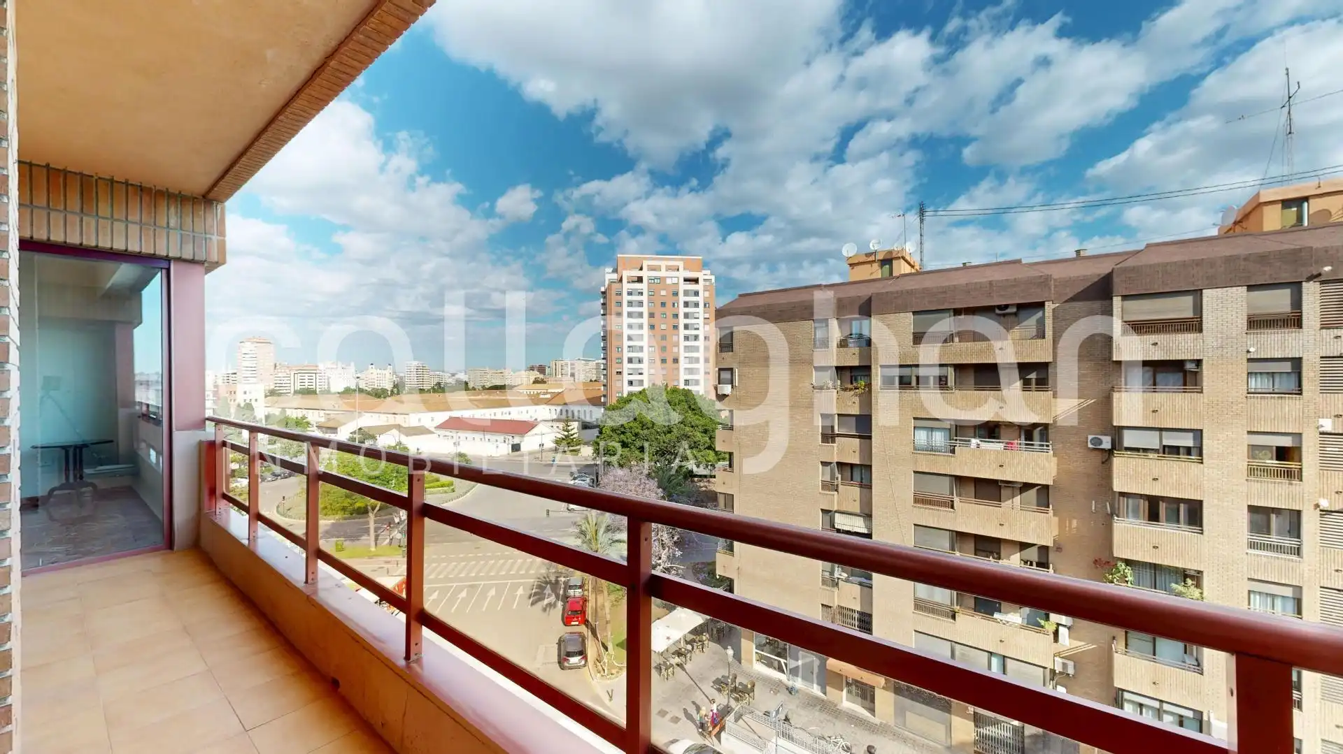 Vista exterior de Piso en venta en Valencia con Calefacción, Terraza y Balcón