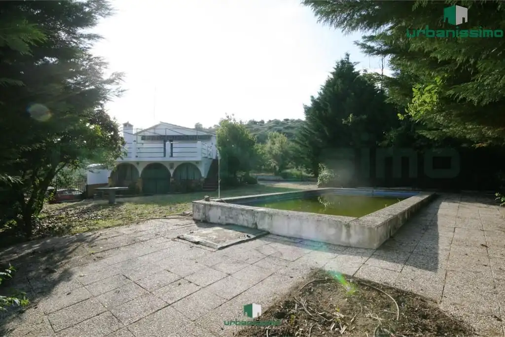 Country homes for sale in Aldeanueva de la Vera  with Private garden and Swimming Pool