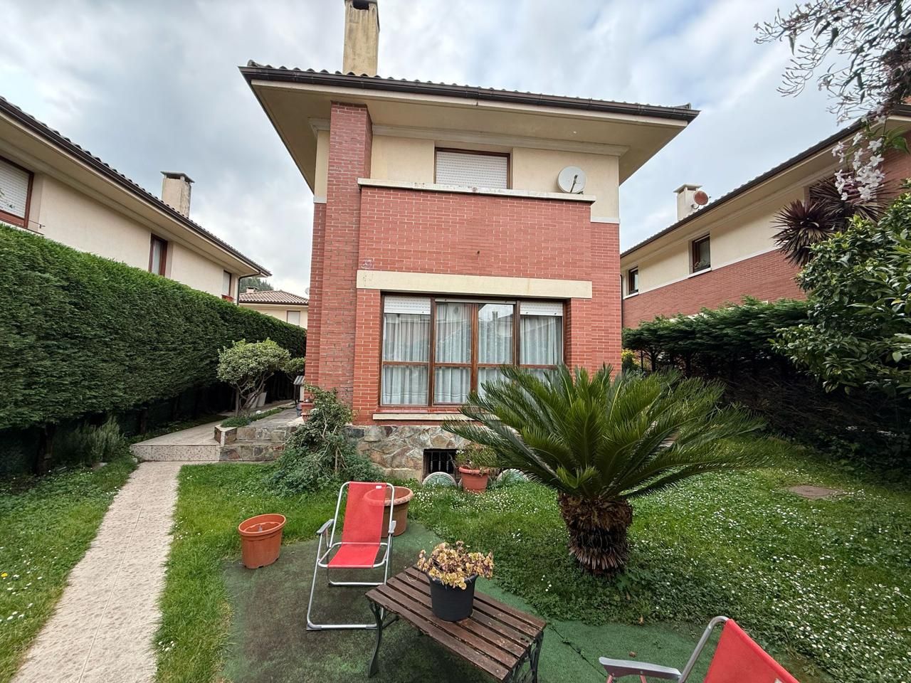 Exterior view of House or chalet for sale in Castro-Urdiales  with Heating, Private garden and Terrace