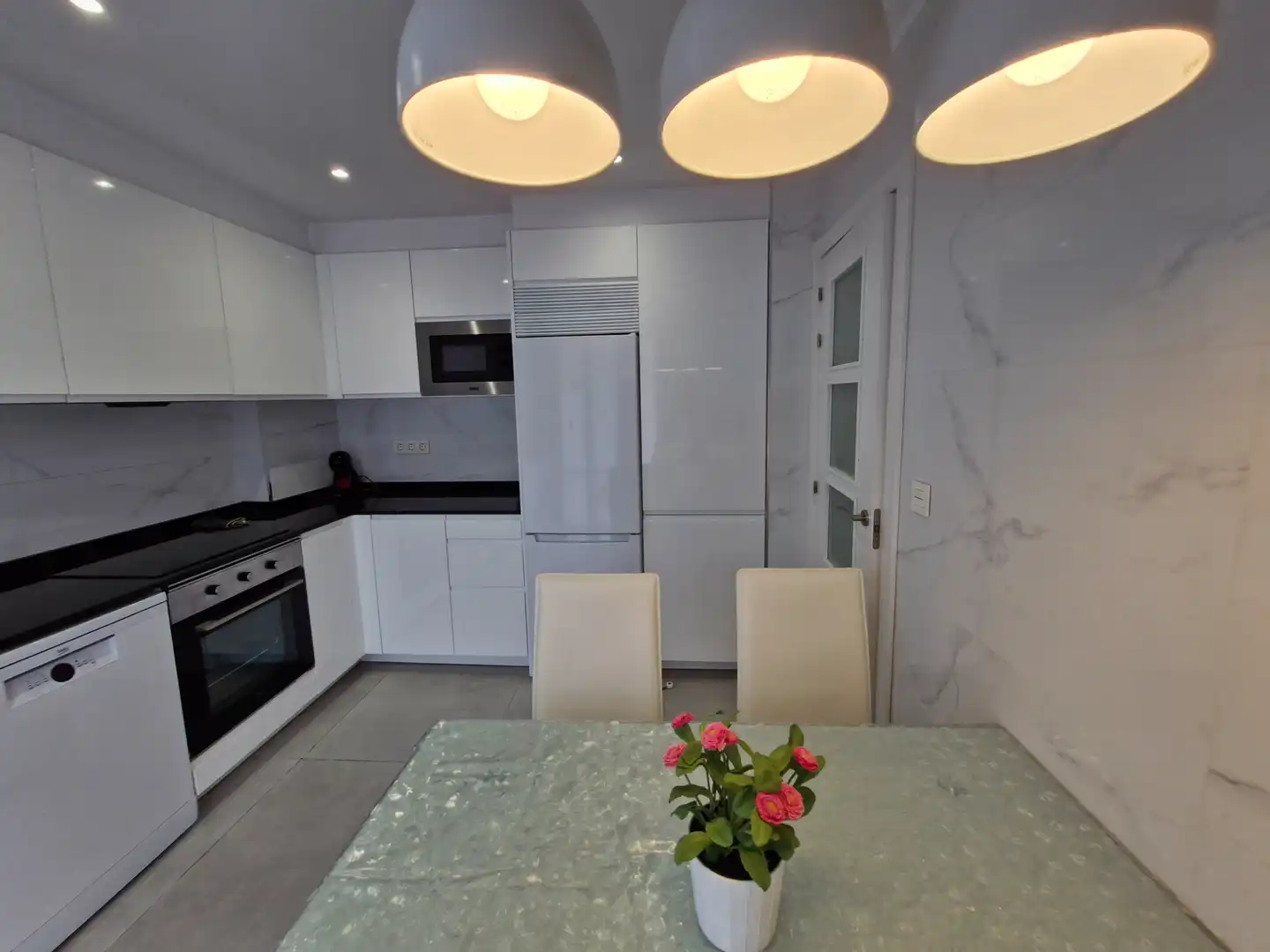 Kitchen of Flat for rent in Bilbao   with Heating, Furnished and Oven