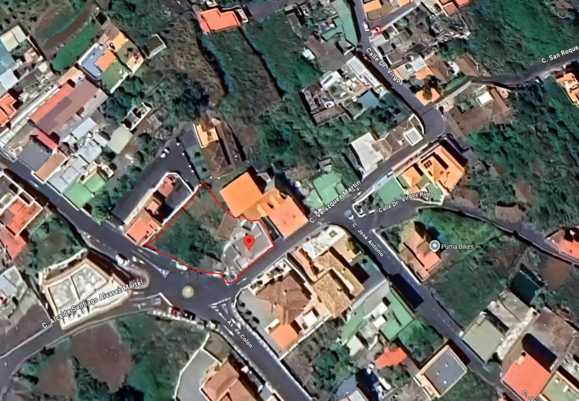 Vista exterior de Casa o xalet en venda en El Tanque amb Jardí privat i Moblat