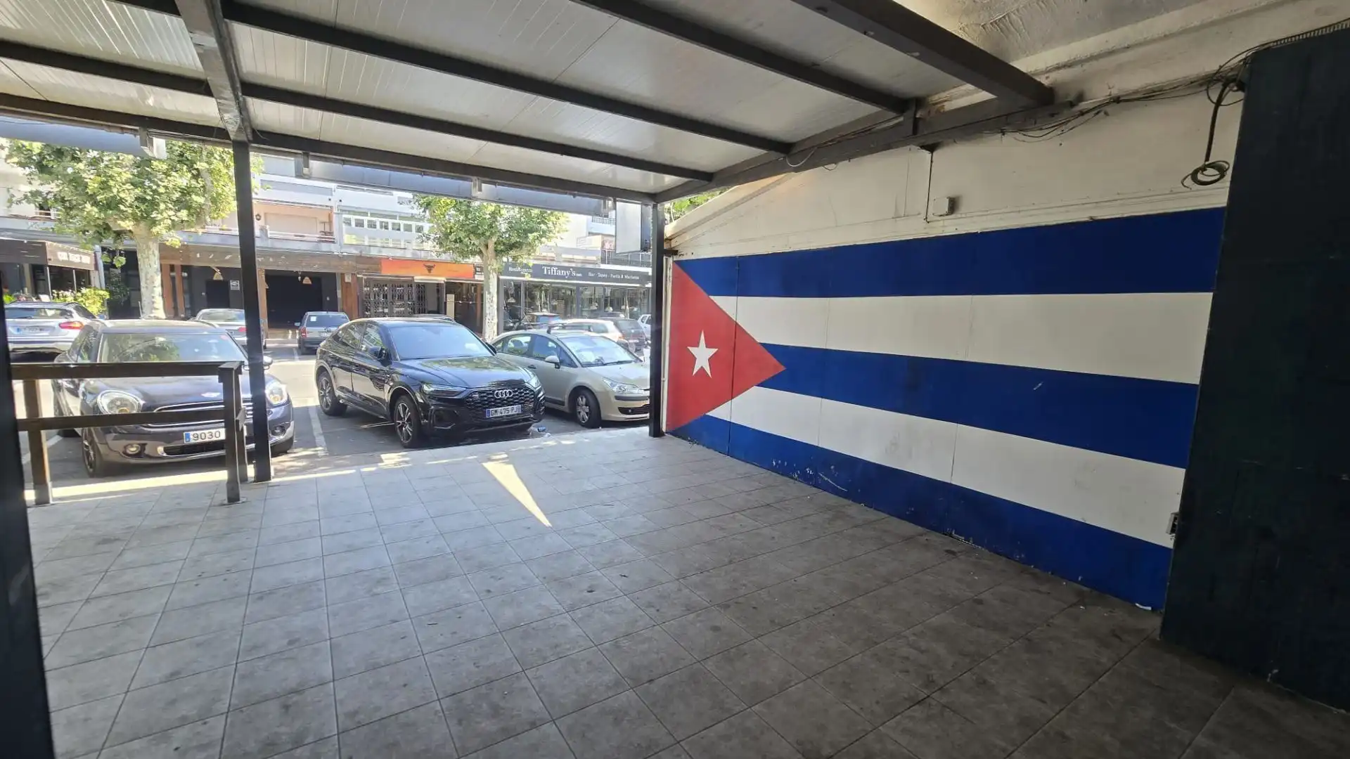 Aparcament de Local en venda en Empuriabrava