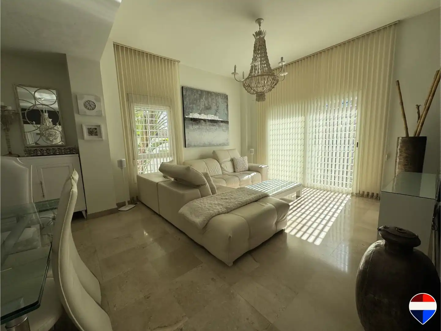 Living room of Detached homes for sale in Mairena del Aljarafe  with Air Conditioner, Terrace and Storage room